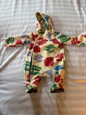 Patagonia Newborn Fleece One-Piece in Cream Multi-Color